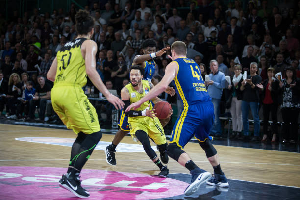 带来更多荣 带来更多荣