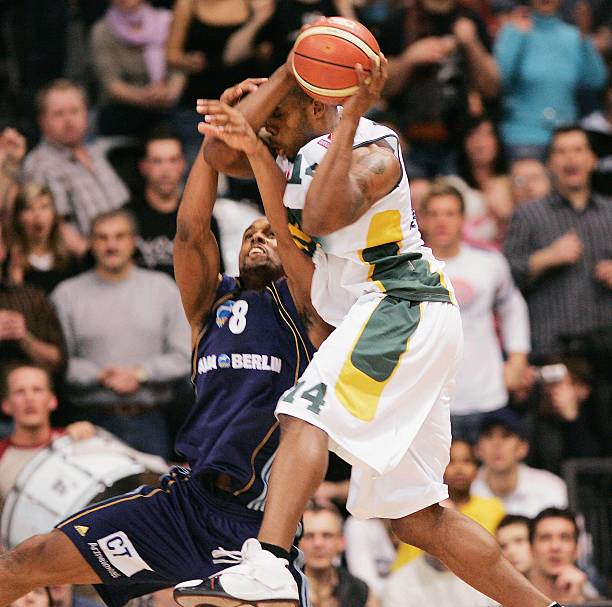 一招并非只 一招并非只