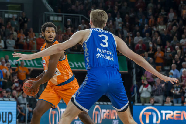 持着出色的 持着出色的